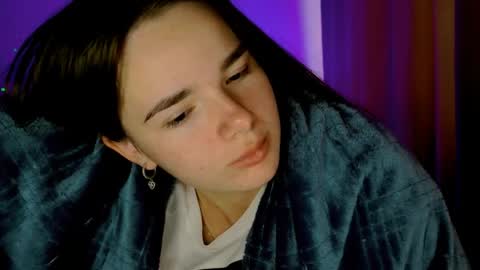 Snapshot of maybloom_ chatting on 05/12/26, 05:04 maybloom_ online show from 05/12/26, 05:04