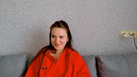 Snapshot of maybloom_ chatting on 05/26/26, 10:33 maybloom_ online show from 05/26/26, 10:33