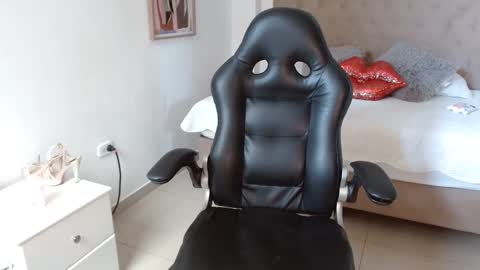 MAYA online show from 02/19/25, 08:10