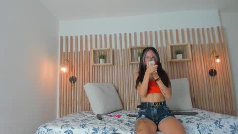 Snapshot of maye_wells_ chatting on 01/12/26, 06:57 Maye Wells online show from 01/12/26, 06:57