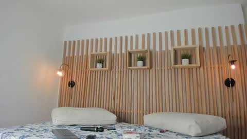 Snapshot of maye_wells_ chatting on 01/13/26, 07:30 Maye Wells online show from 01/13/26, 07:30