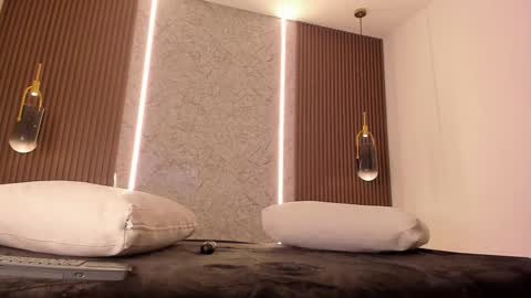 Snapshot of maye_wells_ chatting on 02/28/26, 07:37 Maye Wells online show from 02/28/26, 07:37