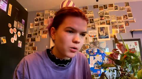 Rose online show from 04/06/26, 09:21