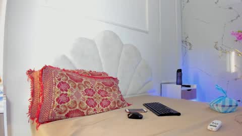 Snapshot of mayevanss chatting on 11/14/25, 07:56 mayevanss online show from 11/14/25, 07:56