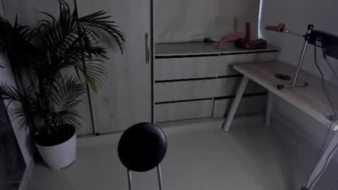 MAY GARCIA INDEPENDENT MODEL online show from 07/10/26, 11:13