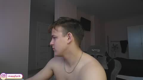 Snapshot of maygly chatting on 05/16/26, 06:32 Slava and Alextatto online show from 05/16/26, 06:32