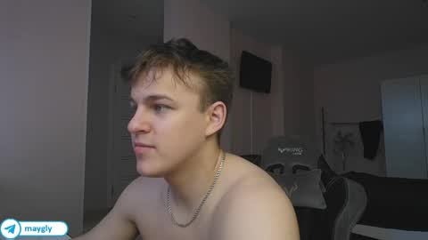 Snapshot of maygly chatting on 05/16/26, 06:43 Slava and Alextatto online show from 05/16/26, 06:43