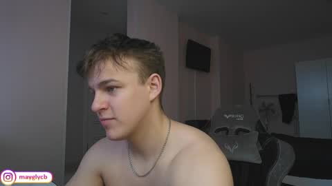 Snapshot of maygly chatting on 05/16/26, 06:54 Slava and Alextatto online show from 05/16/26, 06:54