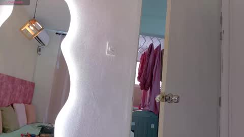 Rousse online show from 03/22/26, 12:41