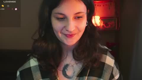 Snapshot of maymary_ chatting on 05/27/26, 05:37 Mary . online show from 05/27/26, 05:37