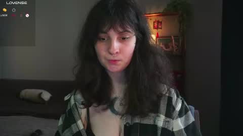 Snapshot of maymary_ chatting on 07/07/26, 07:23 Mary . online show from 07/07/26, 07:23