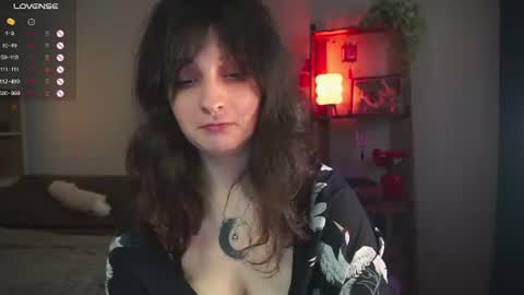 Snapshot of maymary_ chatting on 07/13/26, 05:43 Mary . online show from 07/13/26, 05:43
