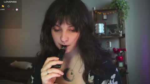 Snapshot of maymary_ chatting on 07/27/26, 06:20 Mary . online show from 07/27/26, 06:20