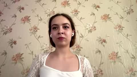 Lily  online show from 06/03/26, 09:56