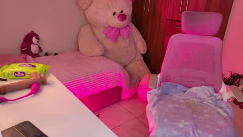 may online show from 04/08/26, 11:27