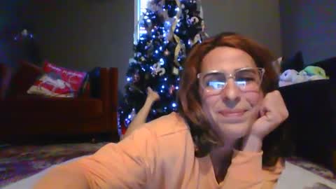 Snapshot of mayra_mayhem chatting on 12/09/24, 03:22 diana doll online show from 12/09/24, 03:22