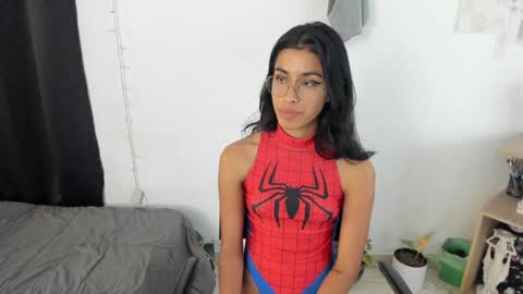Snapshot of mazikeen_18 chatting on 12/05/24, 04:01 mazikeen_18 online show from 12/05/24, 04:01