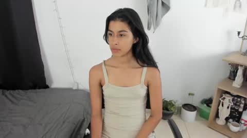 Snapshot of mazikeen_18 chatting on 12/18/24, 11:45 mazikeen_18 online show from 12/18/24, 11:45