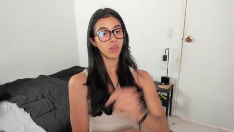 Snapshot of mazikeen_18 chatting on 07/06/26, 03:03 mazikeen_18 online show from 07/06/26, 03:03
