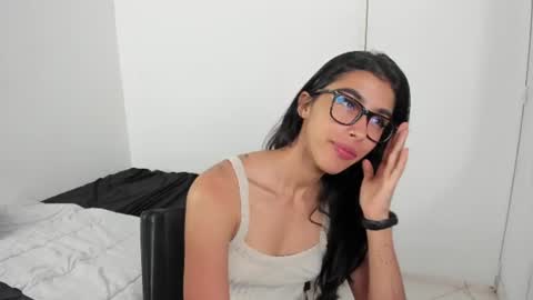 Snapshot of mazikeen_18 chatting on 07/17/26, 02:02 mazikeen_18 online show from 07/17/26, 02:02