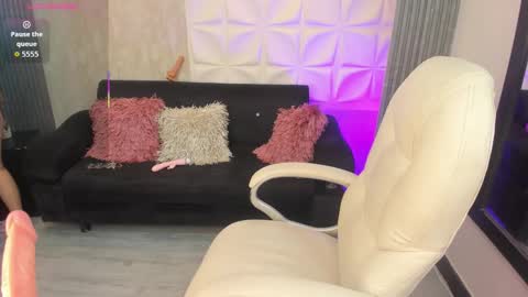 Camila online show from 01/14/26, 02:01