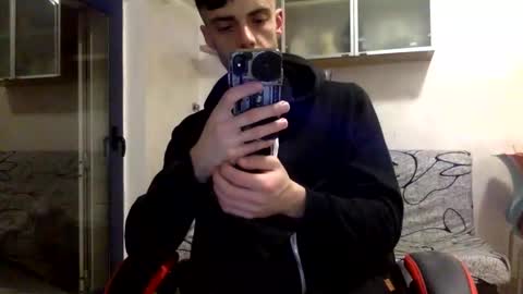 Snapshot of mazza9623 chatting on 12/22/24, 05:21 mazza9623 online show from 12/22/24, 05:21