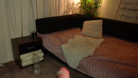 Snapshot of mbca chatting on 01/26/25, 11:39 Anna IG mbca anna online show from 01/26/25, 11:39