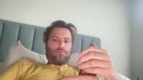 Snapshot of mbnc chatting on 12/28/24, 03:48 lol online show from 12/28/24, 03:48