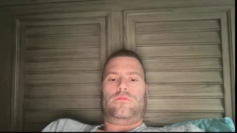 Snapshot of mbnc chatting on 11/30/25, 03:05 lol online show from 11/30/25, 03:05