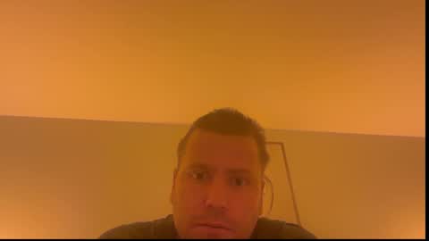 Snapshot of mbnc chatting on 12/18/25, 02:17 lol online show from 12/18/25, 02:17