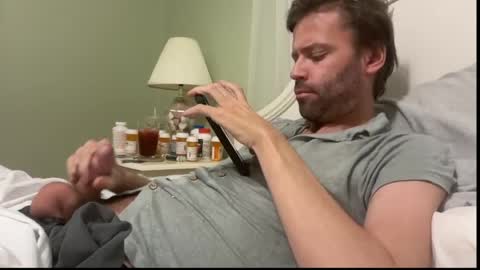 Snapshot of mbnc chatting on 04/12/26, 12:59 lol online show from 04/12/26, 12:59