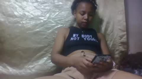 mbotyfeliciaa online show from 11/24/25, 10:26