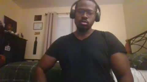 Mark online show from 11/12/25, 06:14