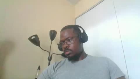 Snapshot of mbsupreme chatting on 05/19/26, 10:38 Mark online show from 05/19/26, 10:38