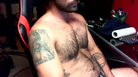 Snapshot of mcbethtime chatting on 06/16/26, 07:16 mcbethtime online show from 06/16/26, 07:16