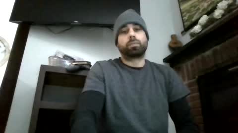 Snapshot of mcbuster11 chatting on 01/23/25, 04:04 mcbuster11 online show from 01/23/25, 04:04