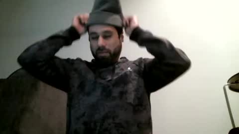 Snapshot of mcbuster11 chatting on 02/07/25, 02:29 mcbuster11 online show from 02/07/25, 02:29