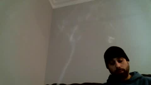 Snapshot of mcbuster11 chatting on 02/14/25, 02:39 mcbuster11 online show from 02/14/25, 02:39