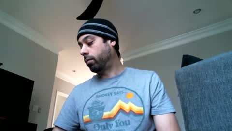 Snapshot of mcbuster11 chatting on 03/08/25, 02:08 mcbuster11 online show from 03/08/25, 02:08