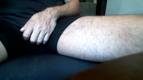 Snapshot of mcbuster11 chatting on 09/28/25, 03:06 mcbuster11 online show from 09/28/25, 03:06