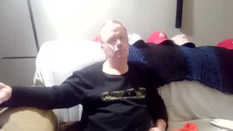 mcfly1973 online show from 12/25/24, 12:26