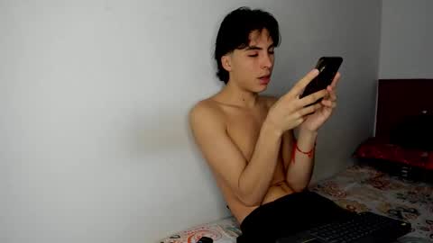 mcloviin_ online show from 02/18/26, 11:22