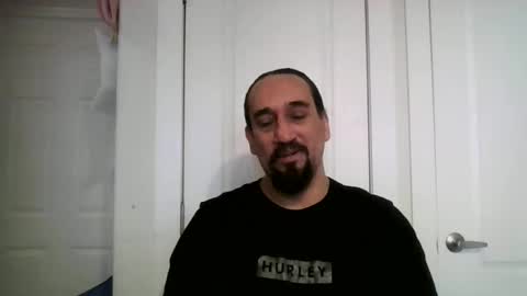Snapshot of mclovins77 chatting on 04/28/26, 07:30 mclovins77 online show from 04/28/26, 07:30