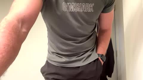 mcr8080 online show from 01/23/25, 03:43