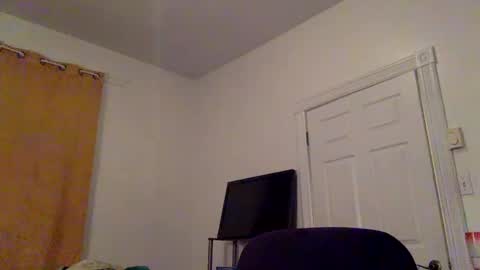 Snapshot of mctwunker69 chatting on 02/13/25, 01:40 mctwunker69 online show from 02/13/25, 01:40