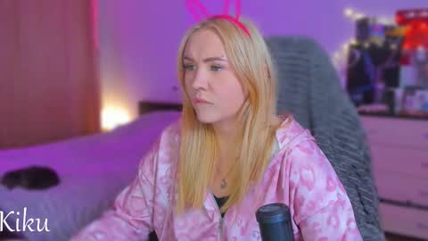 Snapshot of mdaluna chatting on 10/12/25, 06:18 Kiku online show from 10/12/25, 06:18