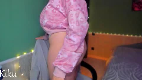 Snapshot of mdaluna chatting on 11/06/25, 10:21 Kiku online show from 11/06/25, 10:21