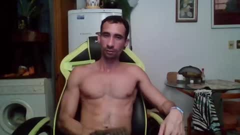 Snapshot of mdbisc chatting on 12/14/24, 10:39 mdbisc online show from 12/14/24, 10:39