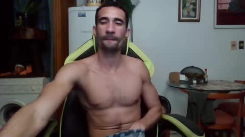 Snapshot of mdbisc chatting on 12/16/24, 12:04 mdbisc online show from 12/16/24, 12:04