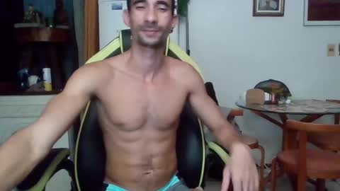 Snapshot of mdbisc chatting on 01/13/25, 09:52 mdbisc online show from 01/13/25, 09:52